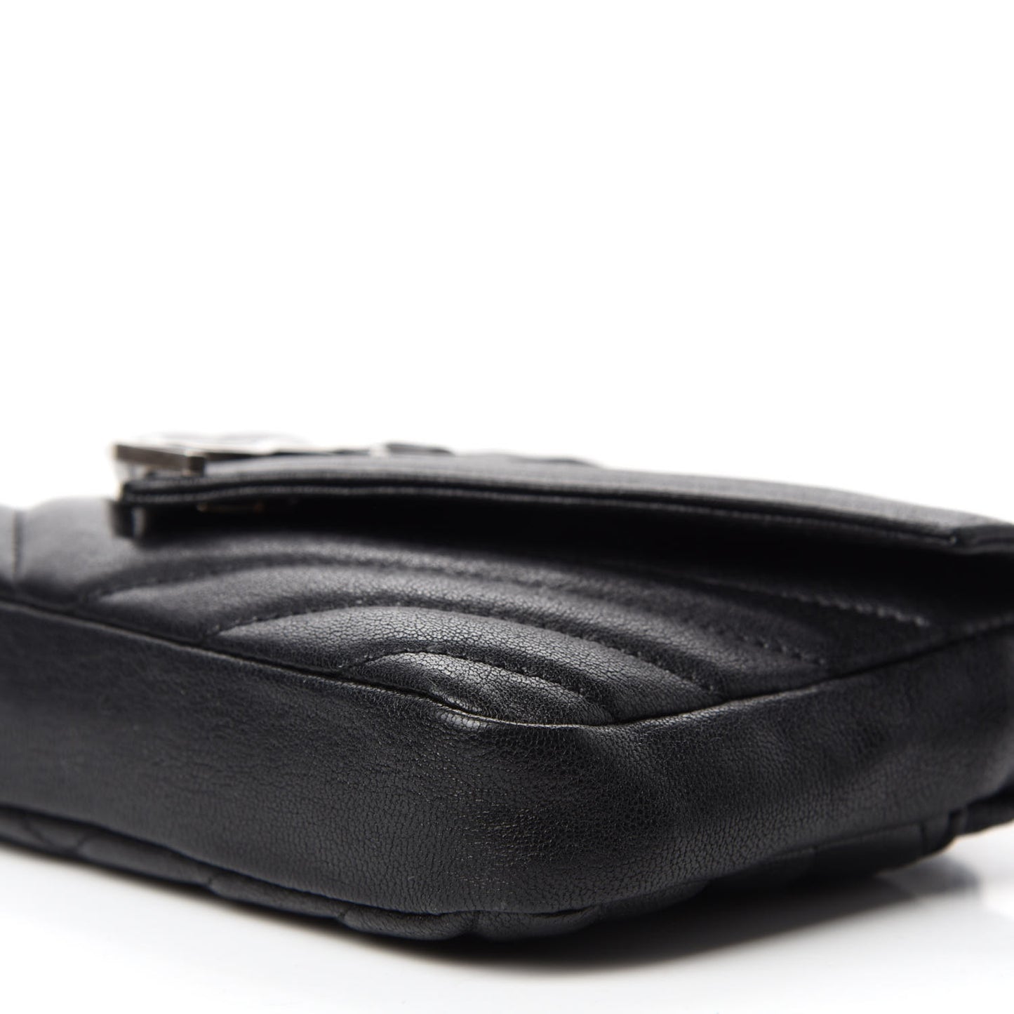 Sheepskin Matelasse Chevron Monogram College Chain Wallet Black