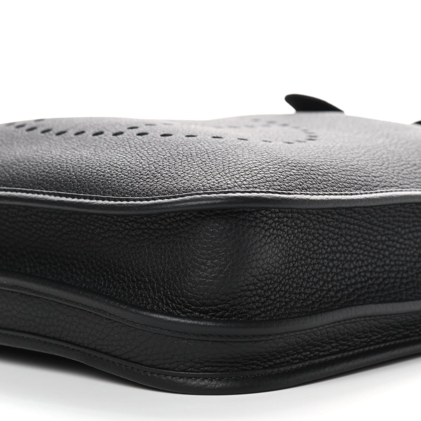 Taurillon Clemence Evelyne III PM Black