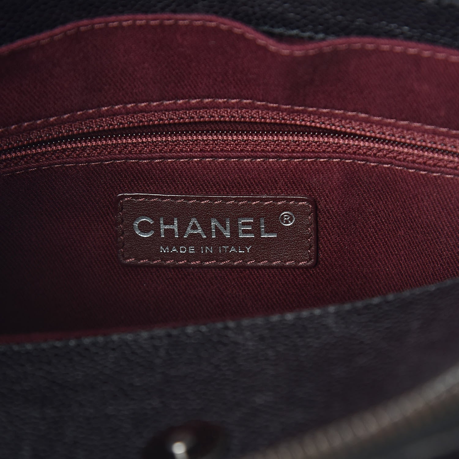 Chanel Crumpled Grained Calfskin Quilted CC Crave Tote Black 6 of 11