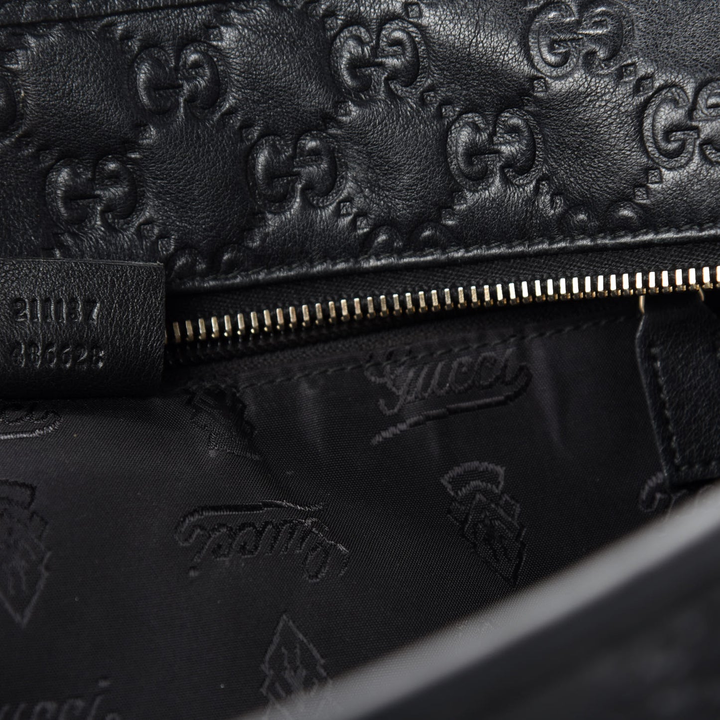 Guccissima Medium Zippered Shopping Tote Black