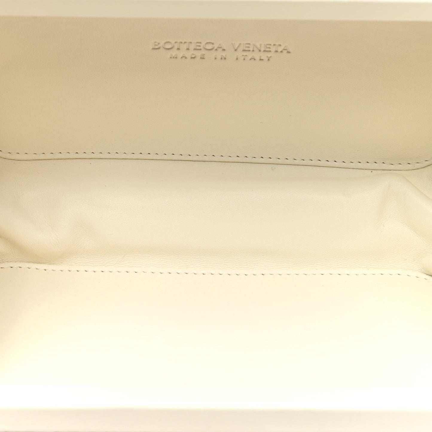 Calfskin Intrecciato Knot On Strap Bone