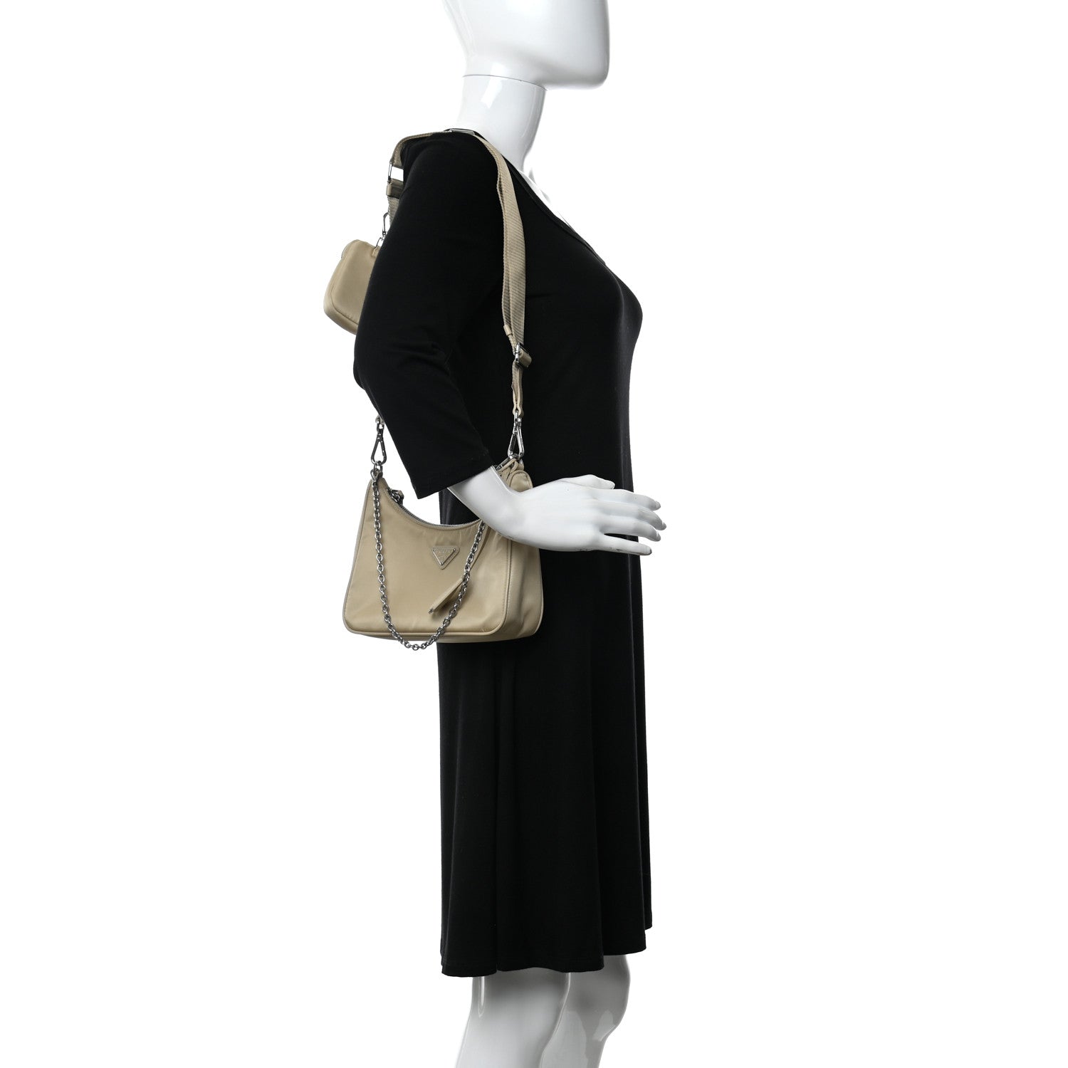 Prada Nylon Re-Edition 2005 Shoulder Bag Deserto 2 of 13