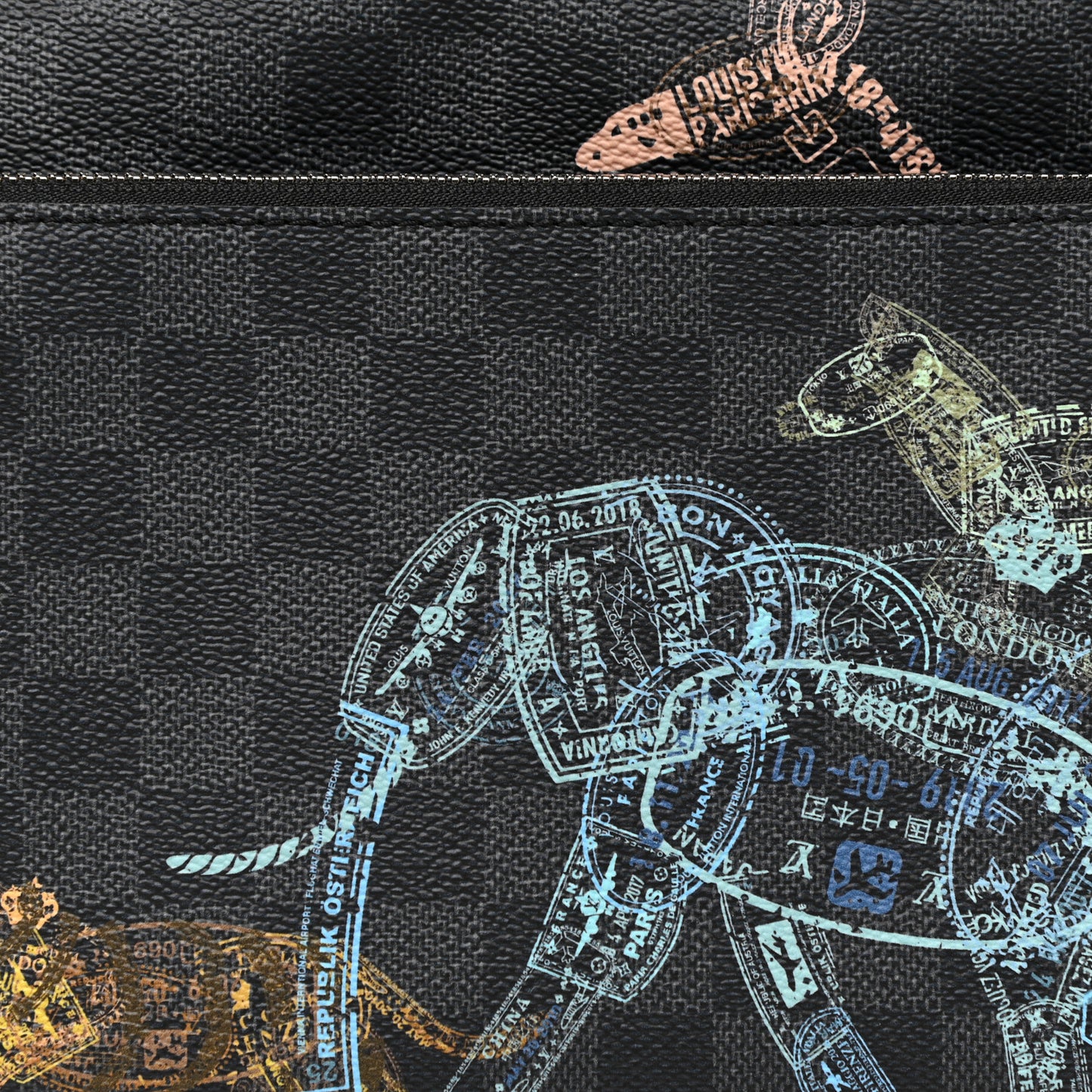 Damier Graphite Wild Animals Trio Messenger