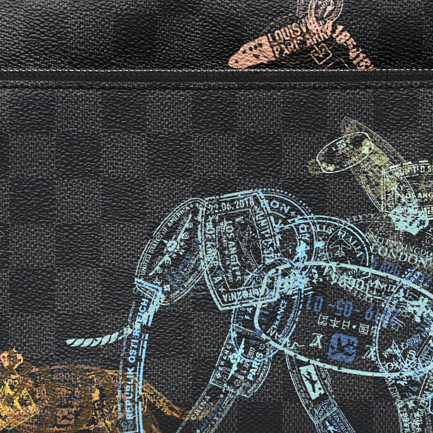 Louis Vuitton Damier Graphite Wild Animals Trio Messenger 7 of 10