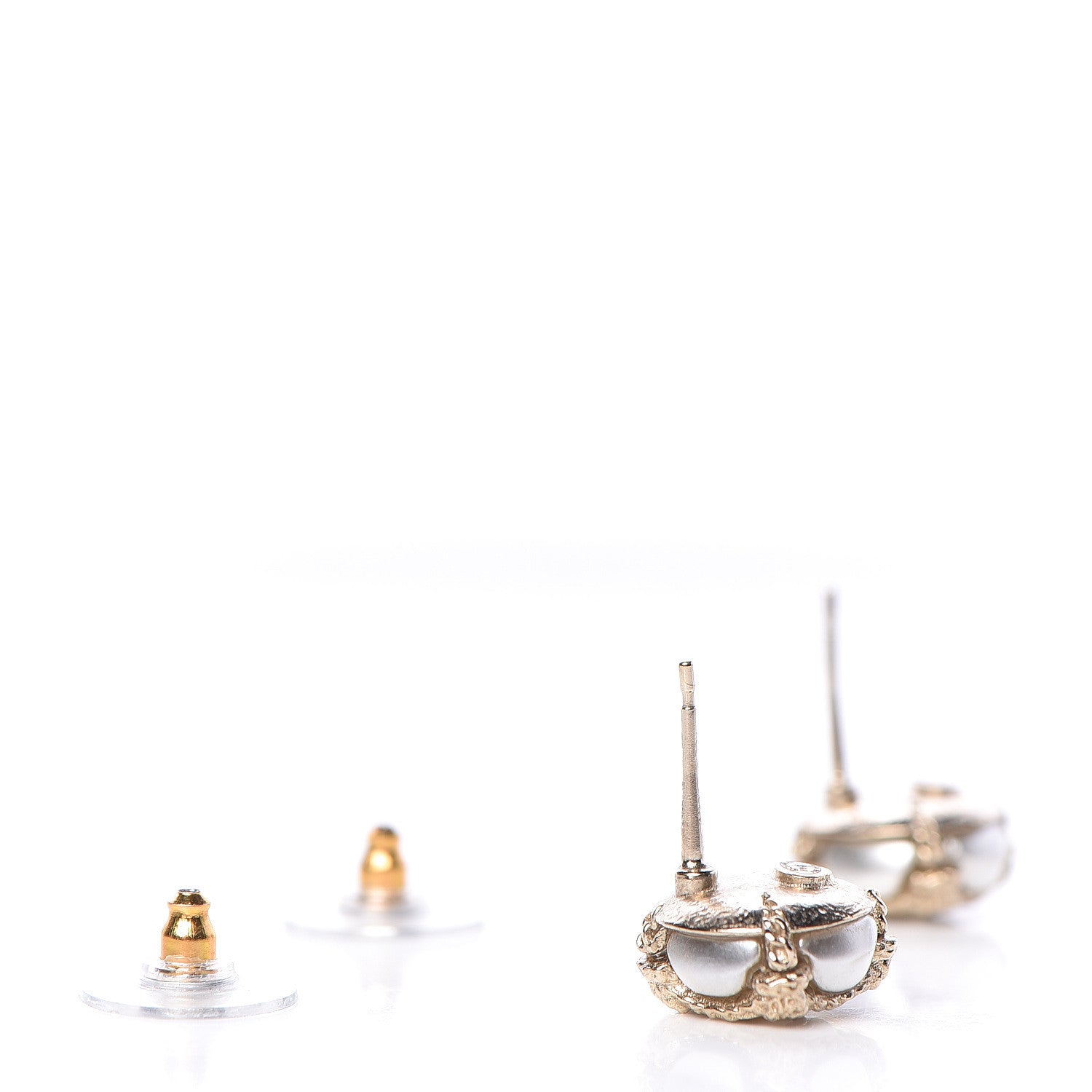 Chanel Pearl CC Earrings Gold 3 of 5