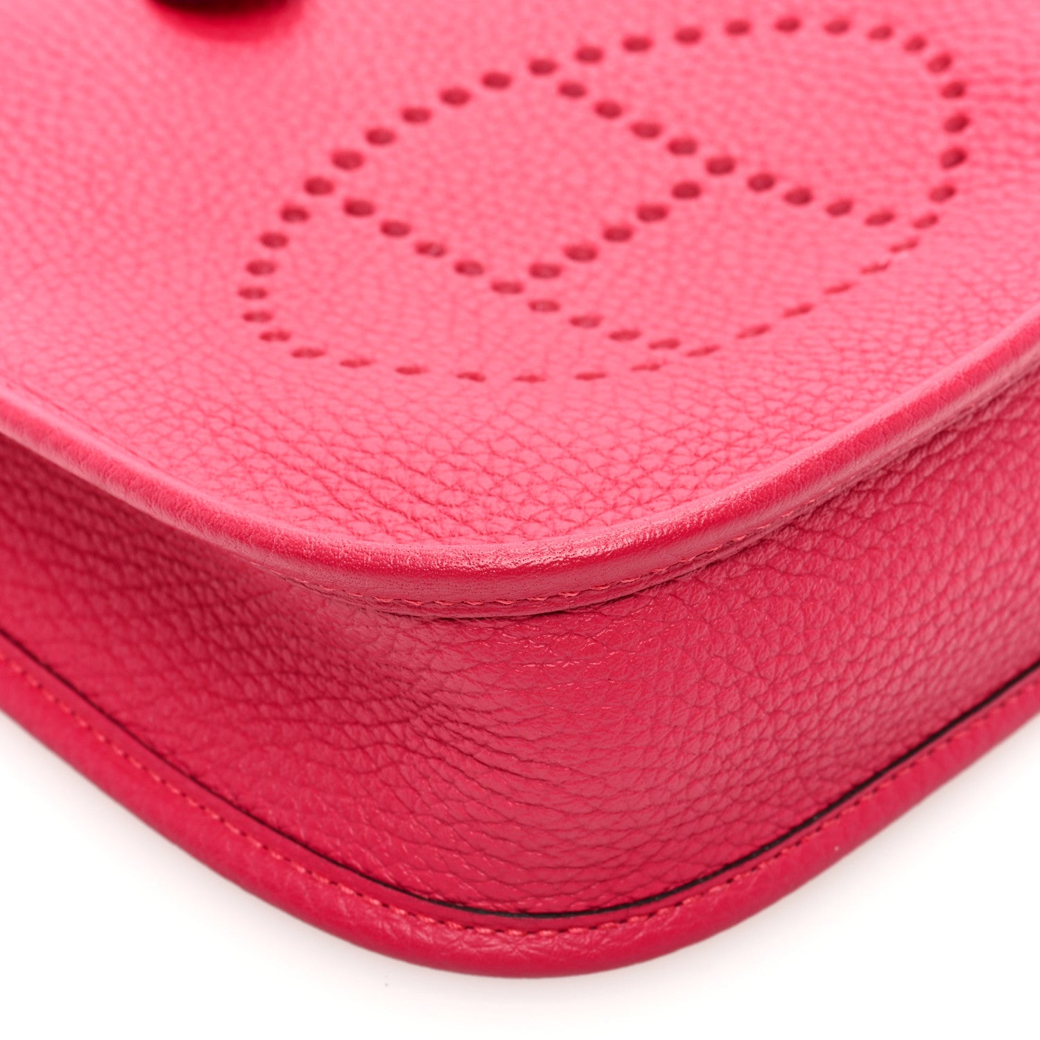 Hermes Taurillon Clemence Flipperball Sangle Evelyne TPM Framboise 9 of 10