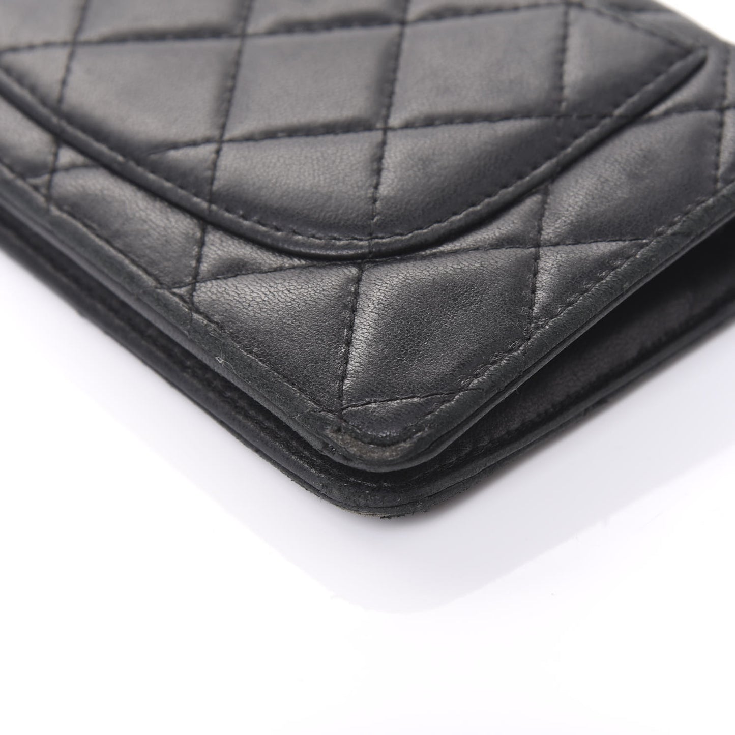 Lambskin Quilted Yen Wallet Black