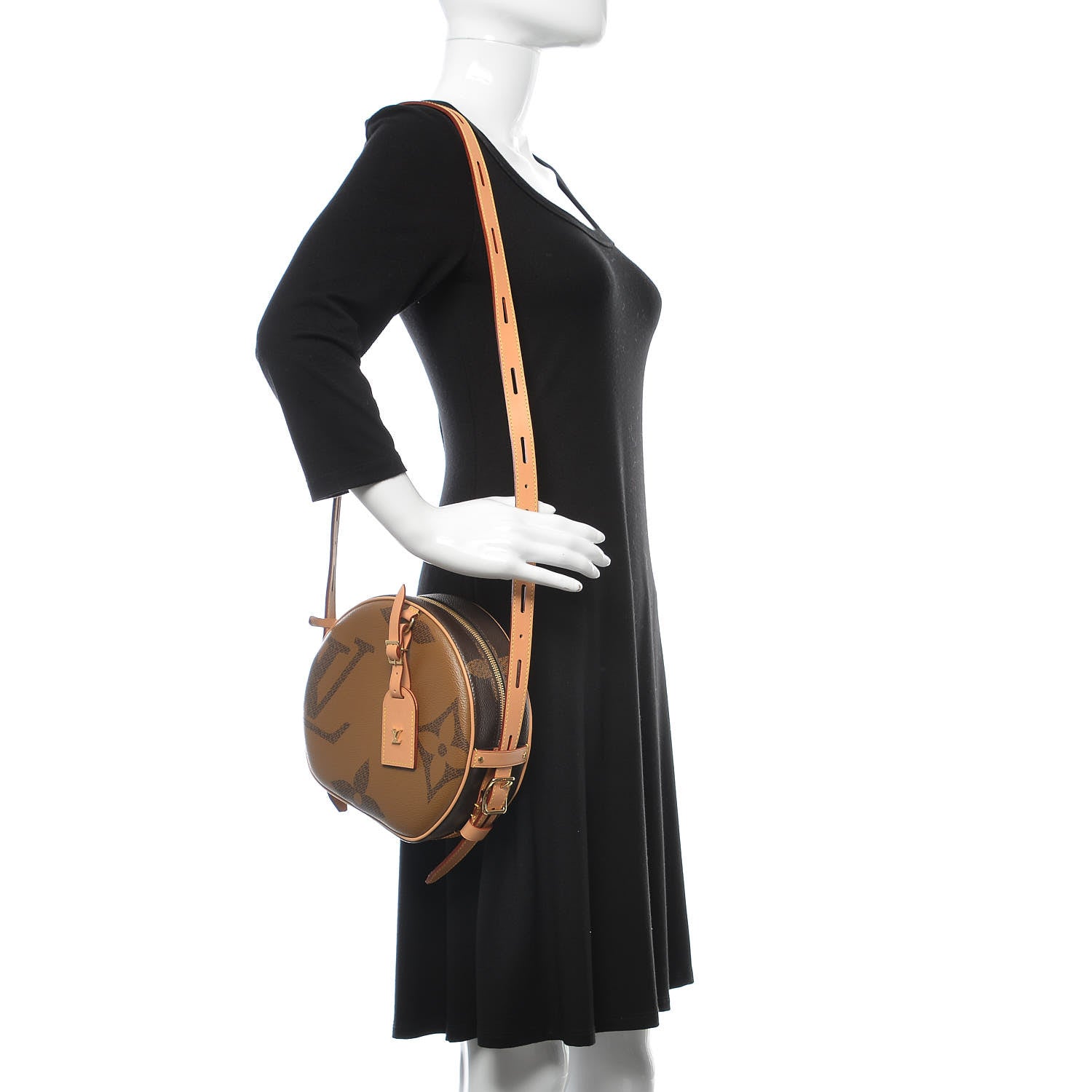Louis Vuitton Reverse Monogram Giant Boite Chapeau Souple 2 of 10