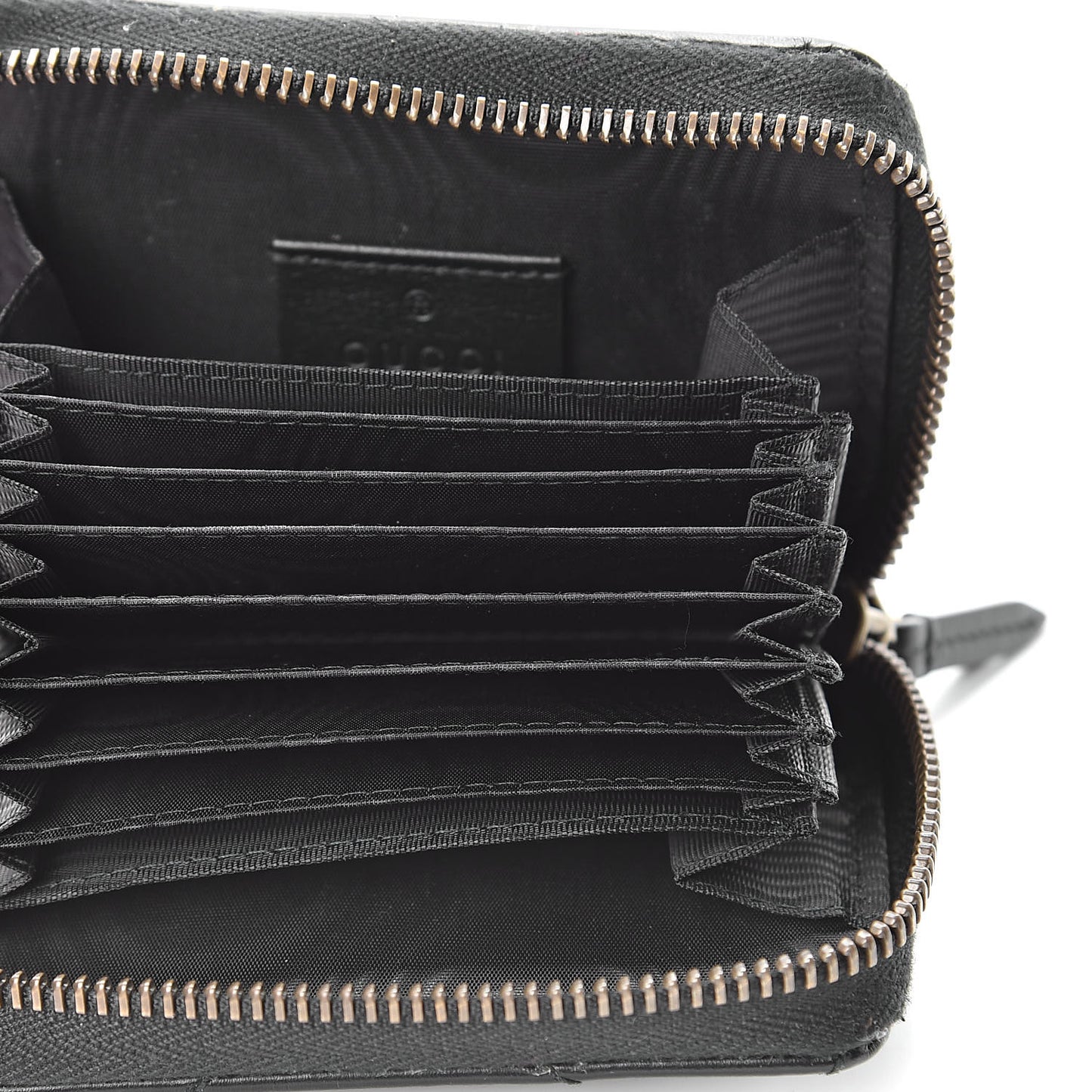 Calfskin Matelasse GG Marmont Zip Around Card Case Black
