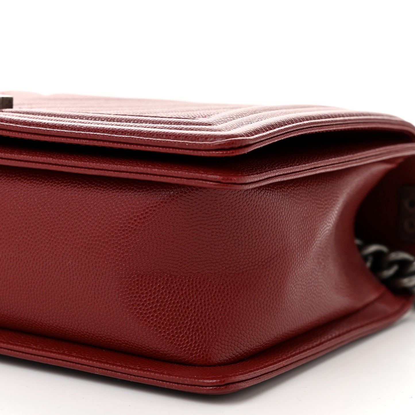 Caviar Chevron Quilted New Medium Boy Flap Red