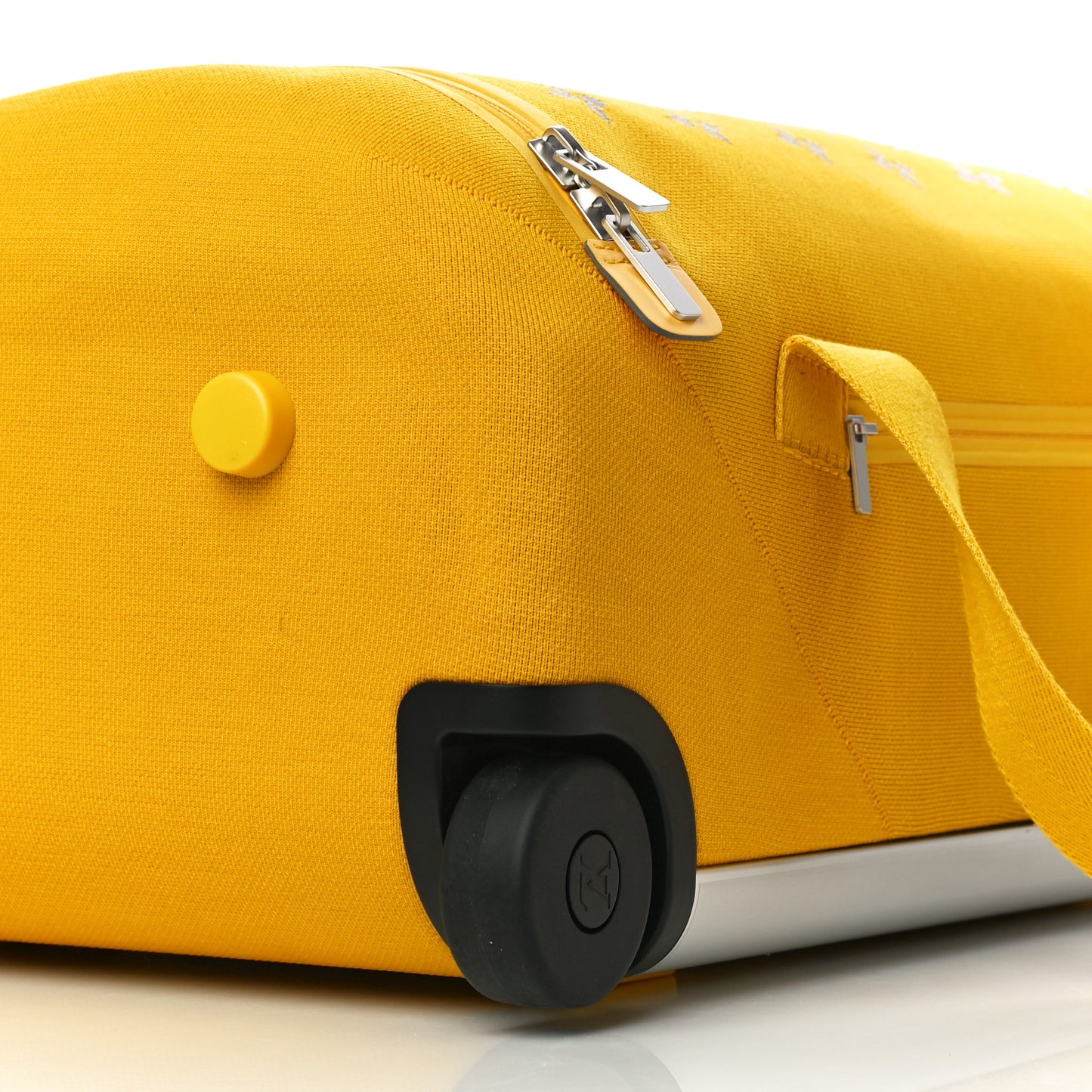 Knit Monogram Horizon Soft Duffle 55 Jaune