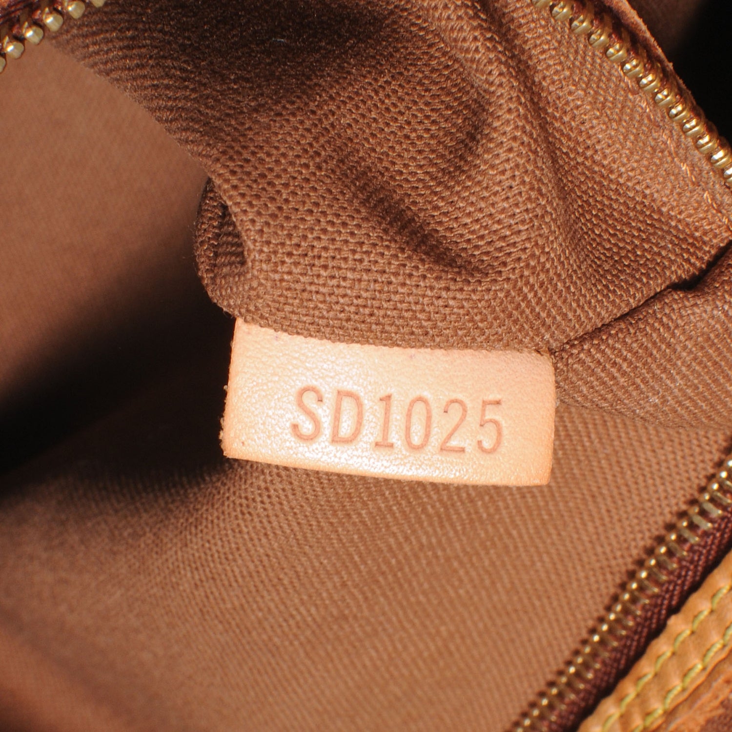 Louis Vuitton Monogram Batignolles Horizontal 7 of 8
