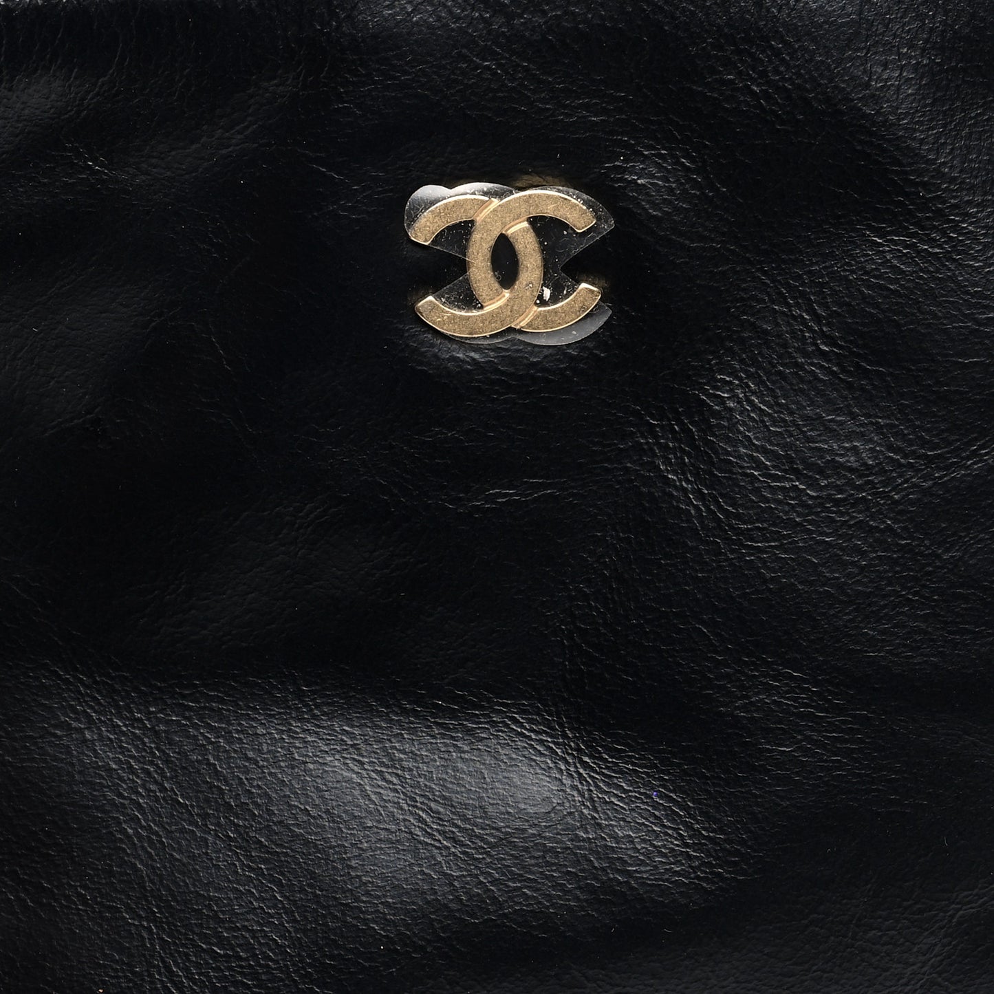 Shiny Calfskin Chanel 22 Removable Pouch Black