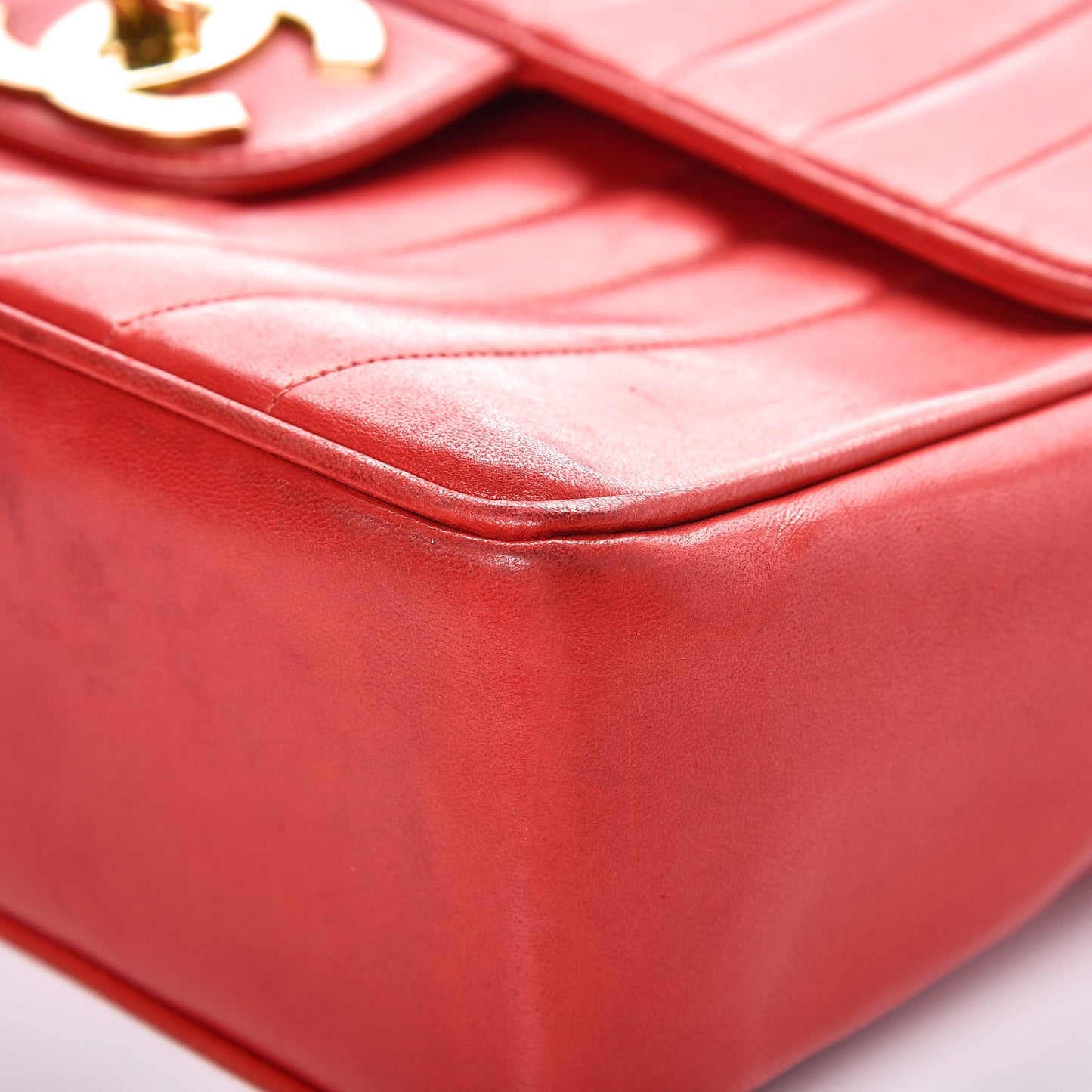 Lambskin Vertical Quilt Jumbo Single Flap Red
