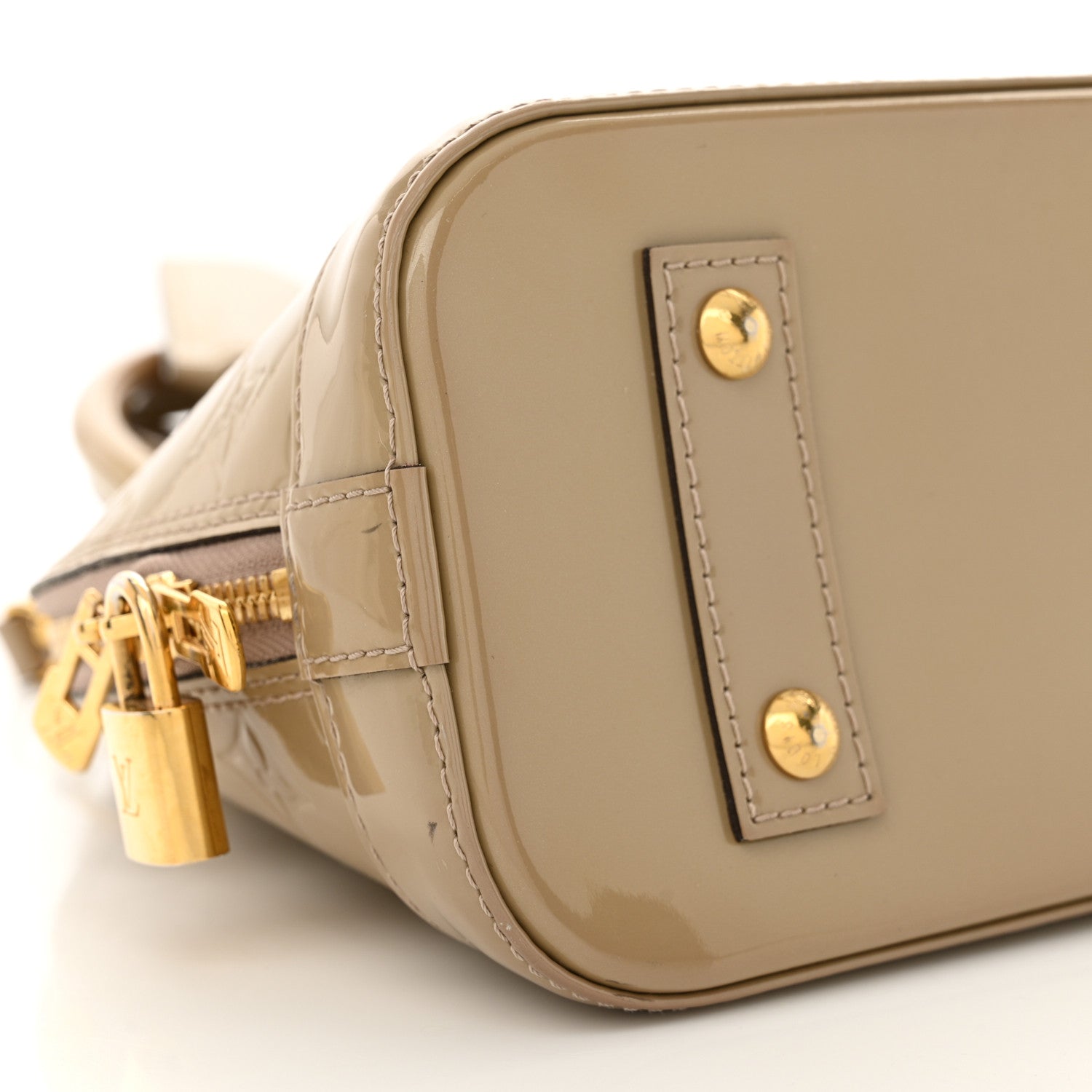 Louis Vuitton Vernis Alma BB Dune 10 of 14