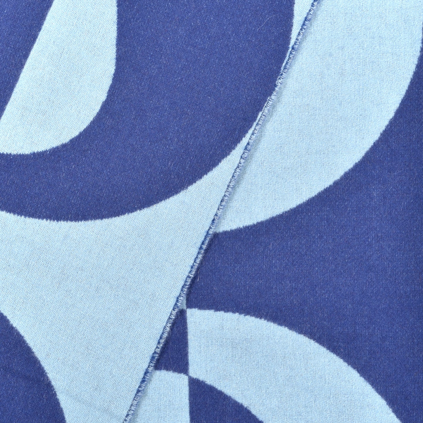 Cashmere Casaque Charms Muffler Outremer Bleu Ciel