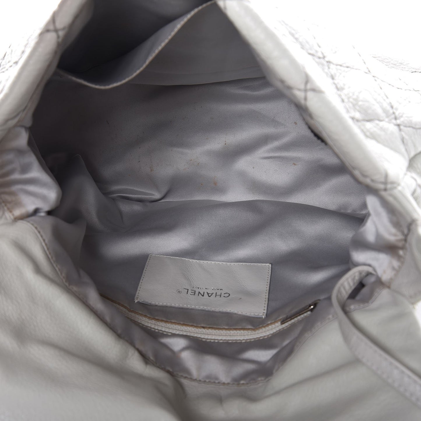 Glazed Calfskin XL On The Road Flap Light Grey