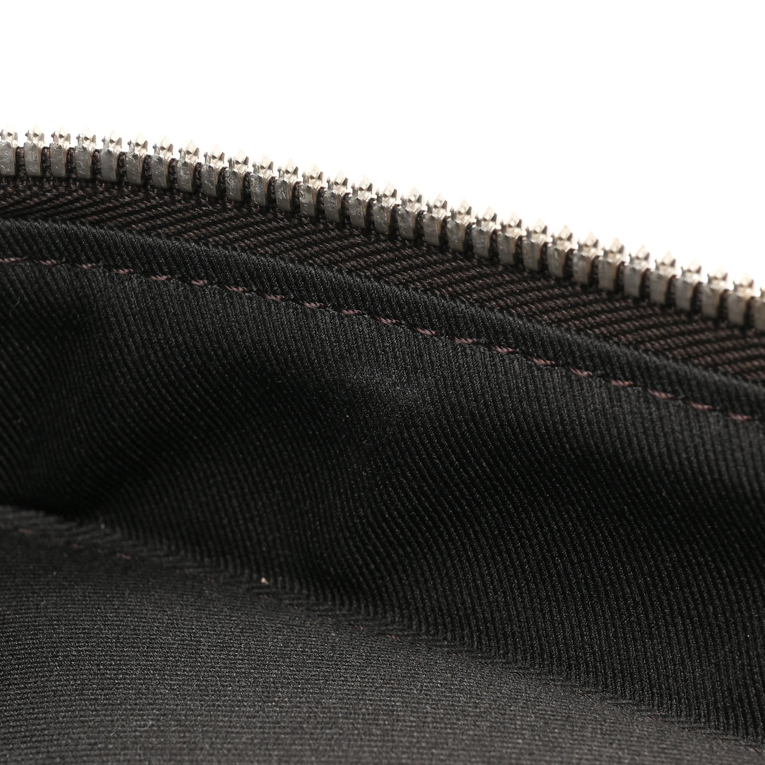 Louis Vuitton Monogram Horizon Accessories Pouch 12 of 13