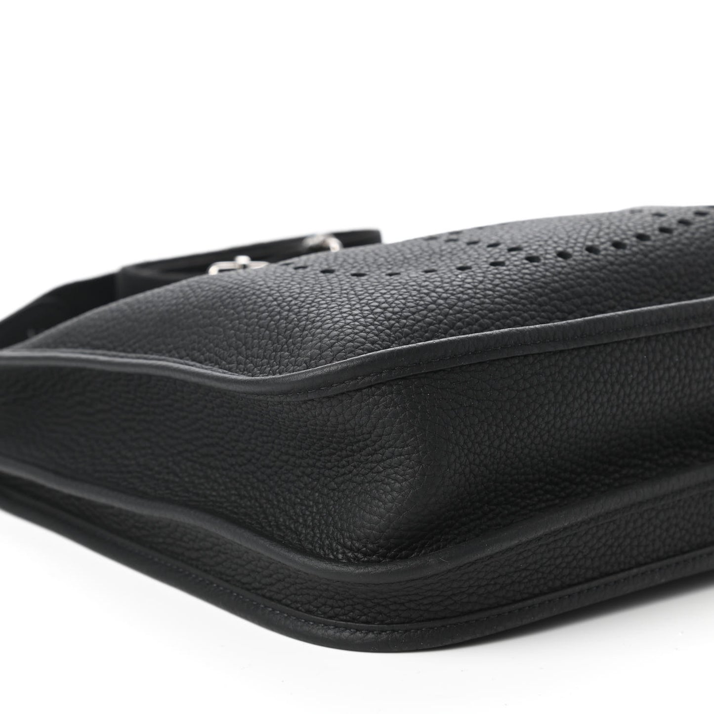 Taurillon Clemence Evelyne III PM Black