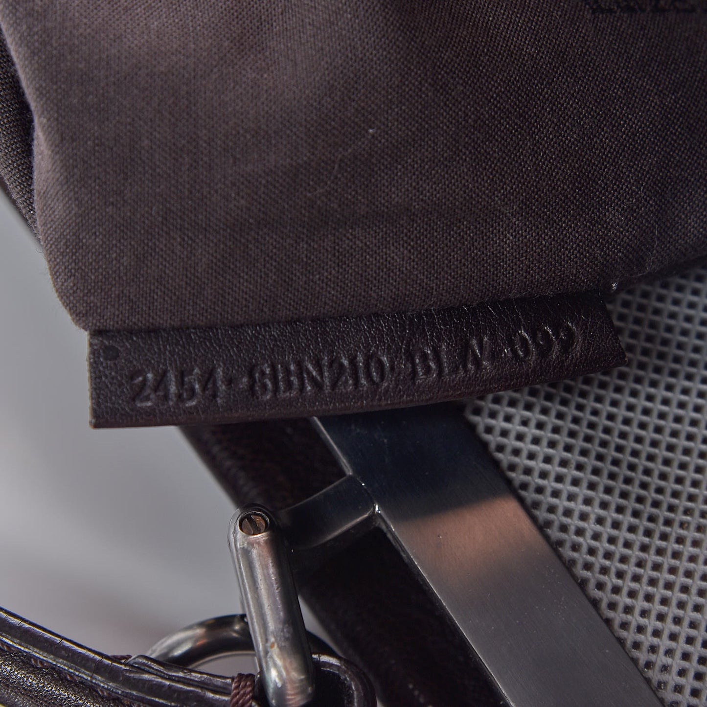 Goatskin Large Peekaboo Iconic Satchel Moro Grigio