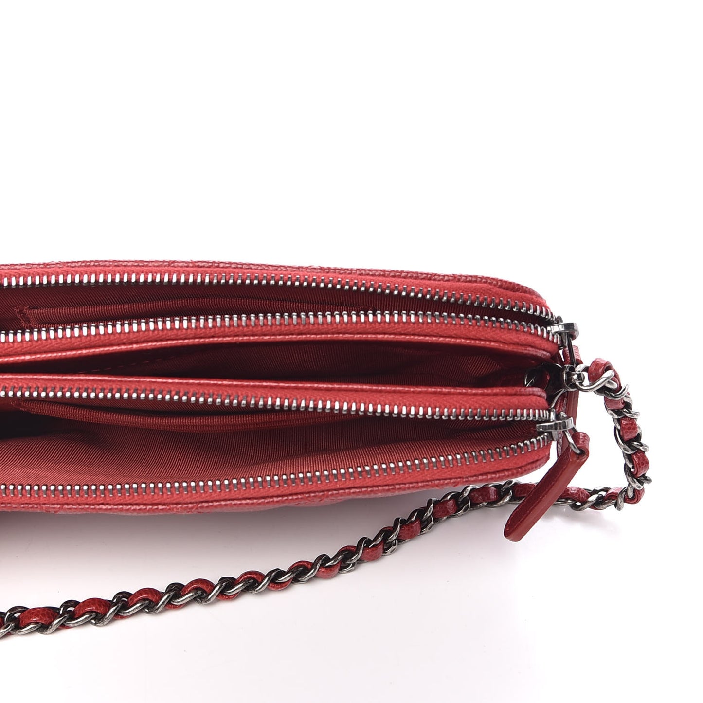 Iridescent Caviar Quilted Small Clutch With Chain Red