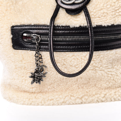Chanel Glazed Calfskin Shearling Quilted Small Mountain Backpack Black Ivory 13 of 14