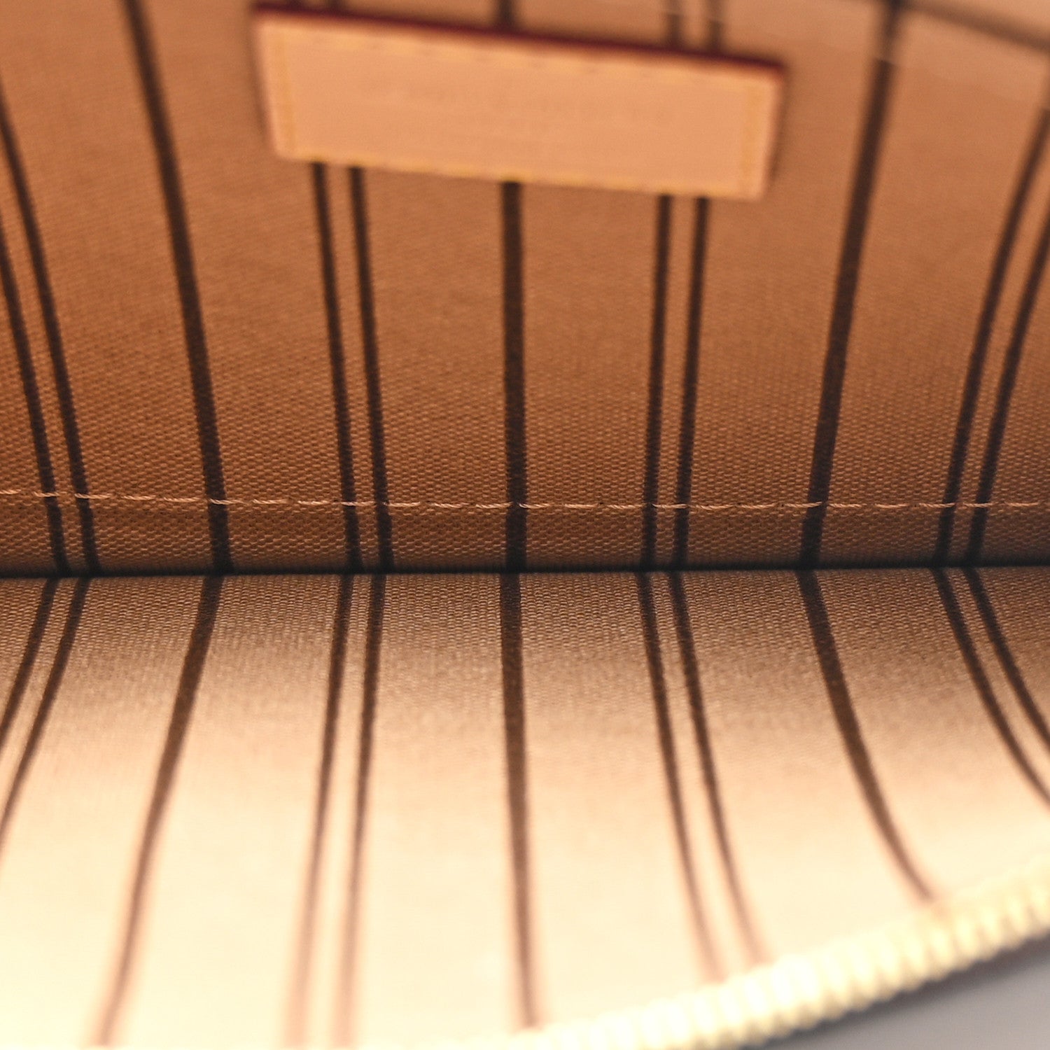 Louis Vuitton Monogram Neverfull MM GM Pochette 5 of 6