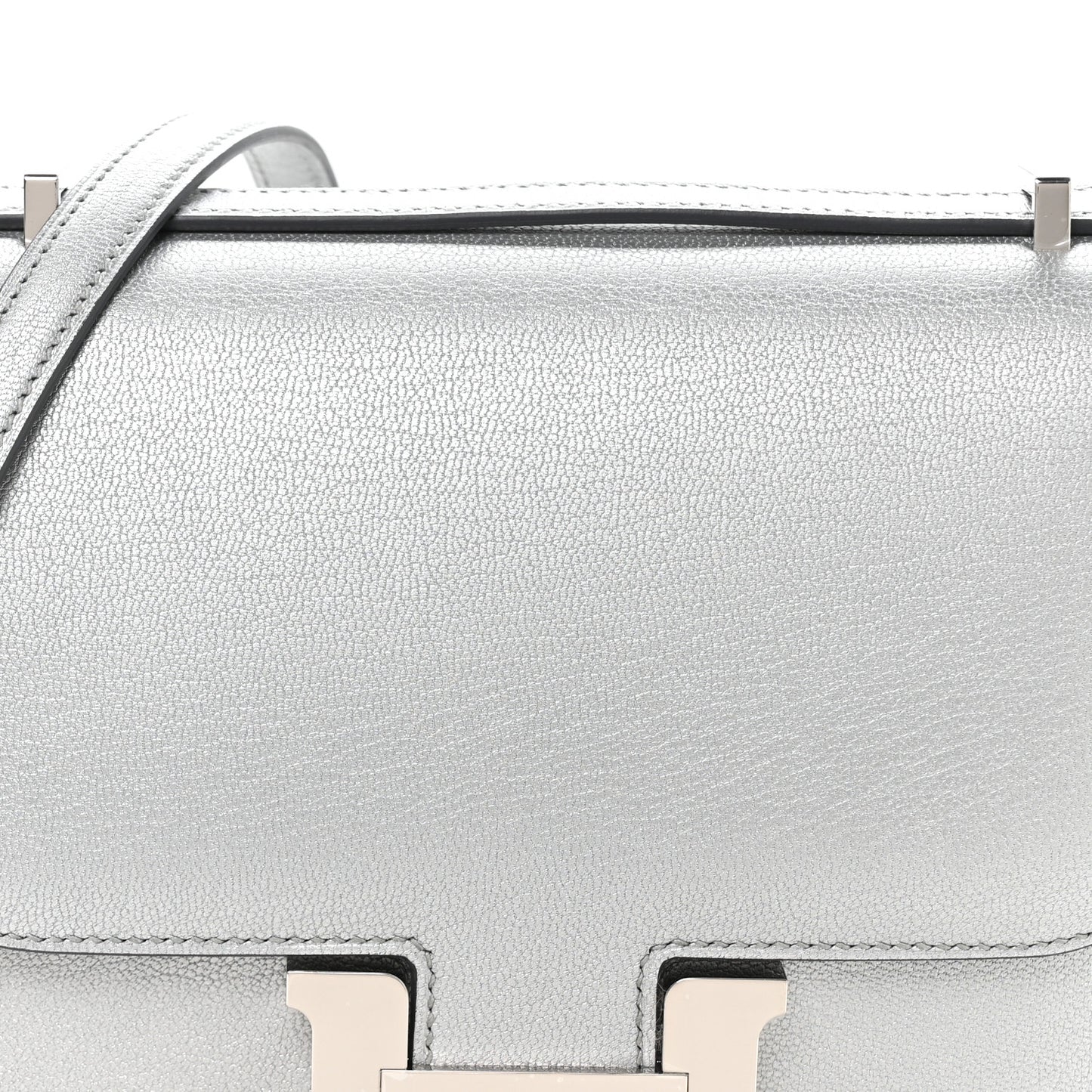 Metallic Chevre Chamkilight Constance 18 Argent