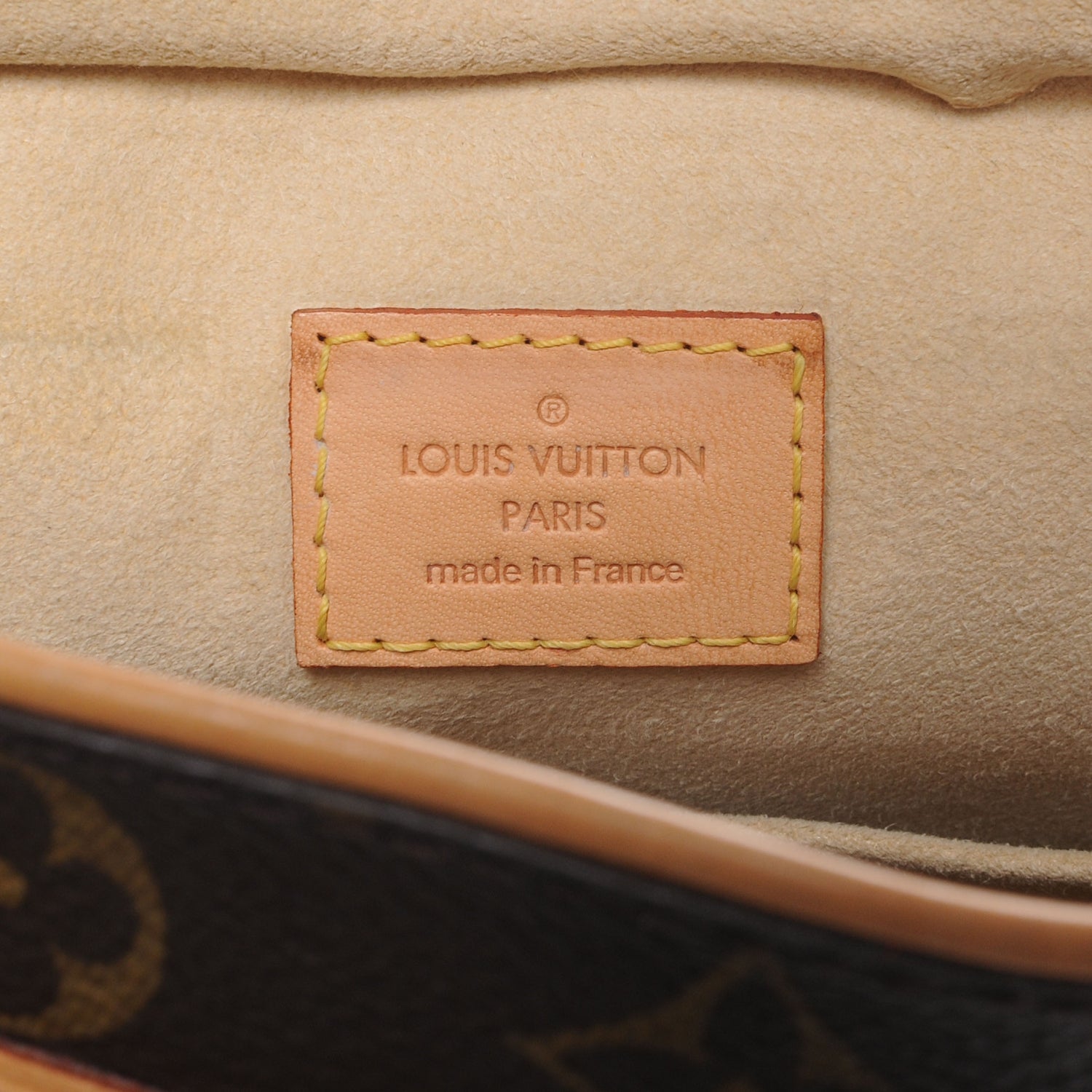 Louis Vuitton Monogram Hudson GM 6 of 7