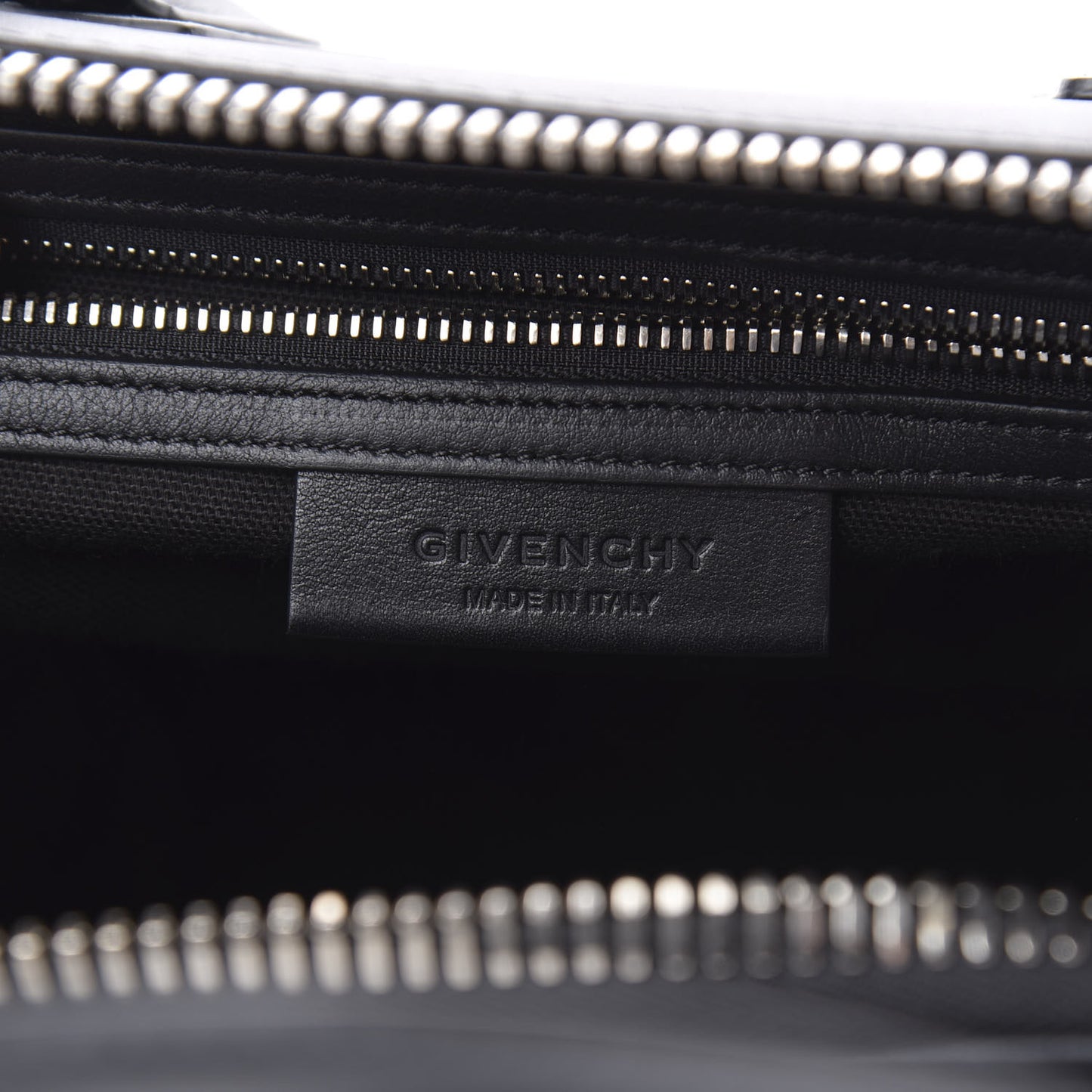Calfskin Medium Metal Antigona Black