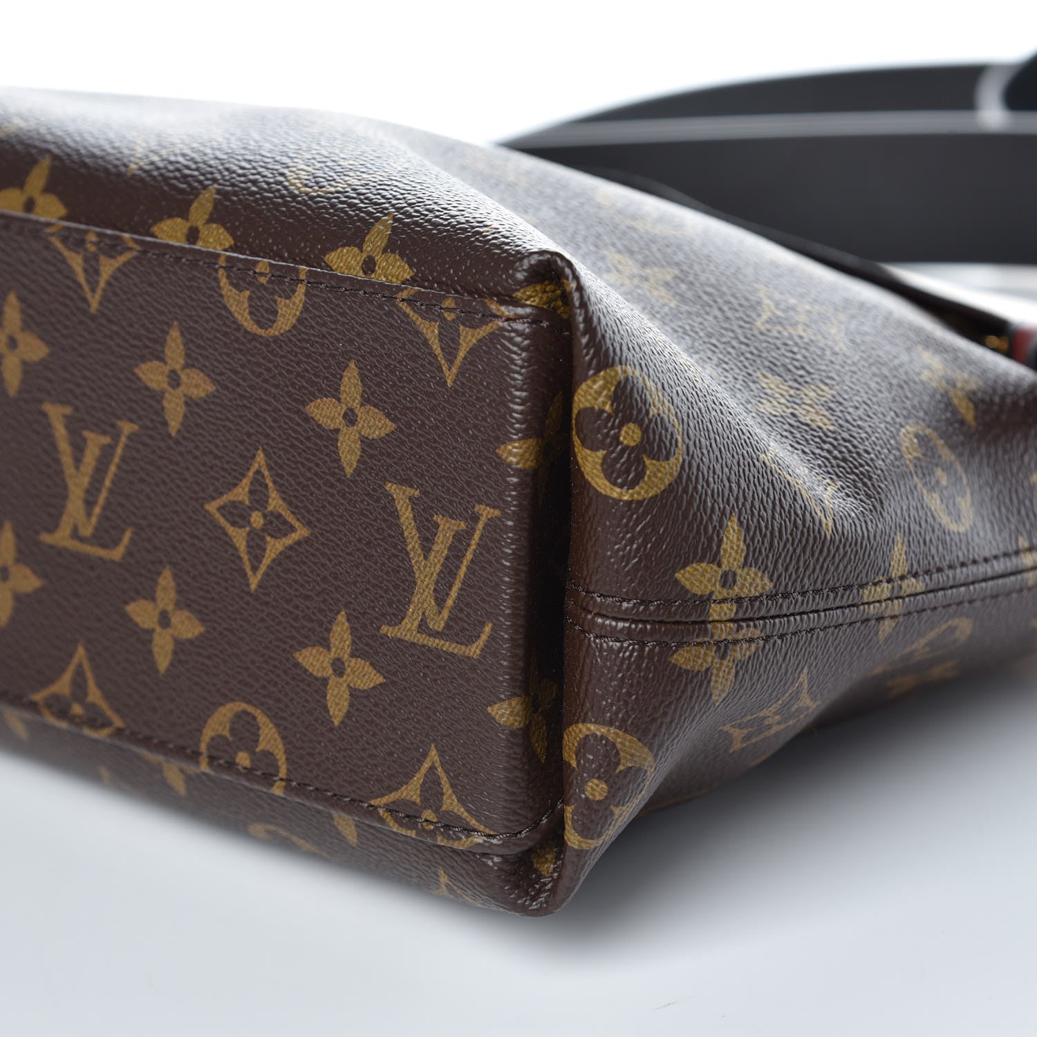 Louis Vuitton Monogram Tuileries Besace Creme 9 of 9