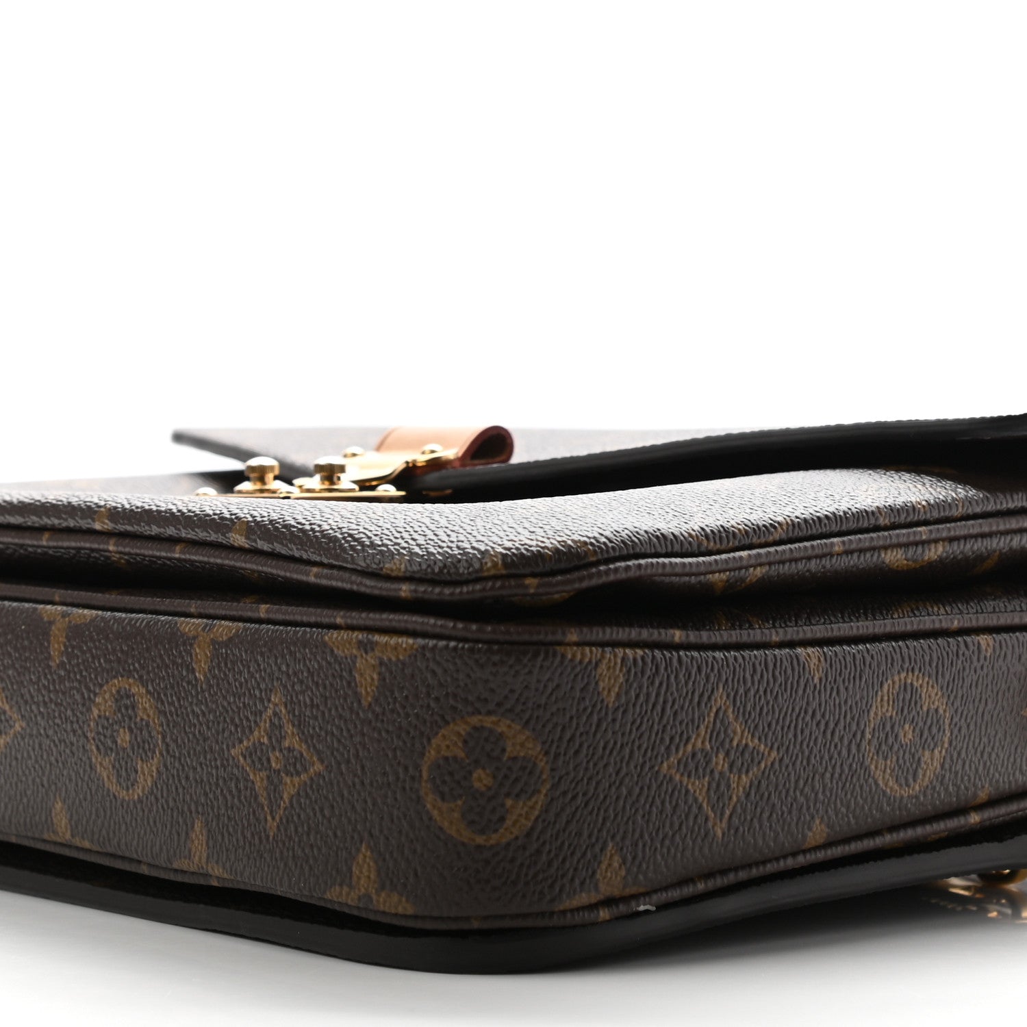 Louis Vuitton Monogram Pochette Metis 8 of 8