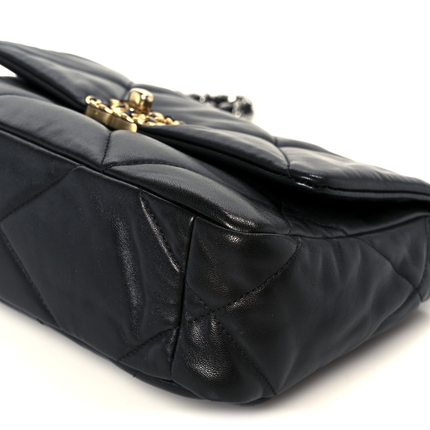 Lambskin Quilted Medium Chanel 19 Flap Black