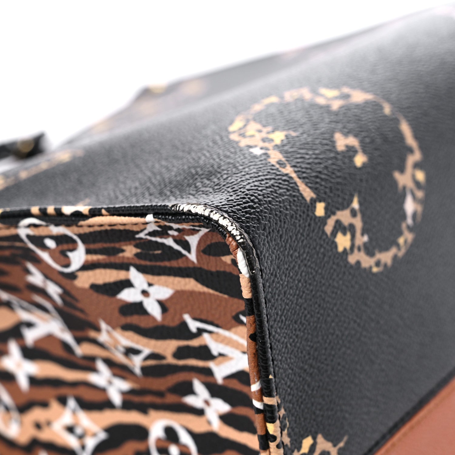 Louis Vuitton Monogram Giant Jungle Onthego GM Black 7 of 14