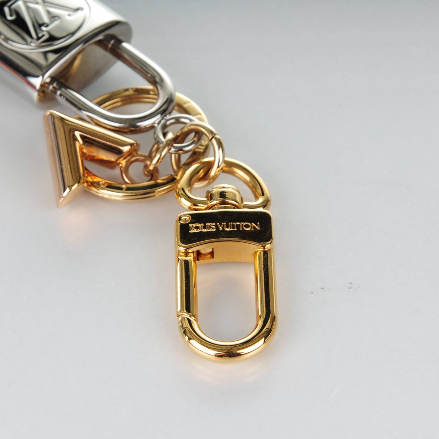 Kaleido V Bag Charm Key Holder
