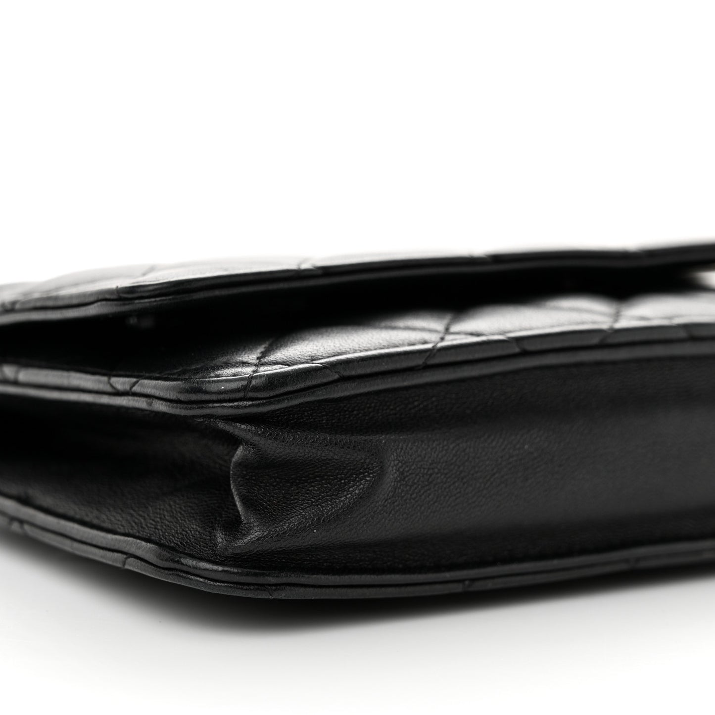 Lambskin Quilted Wallet On Chain WOC Black