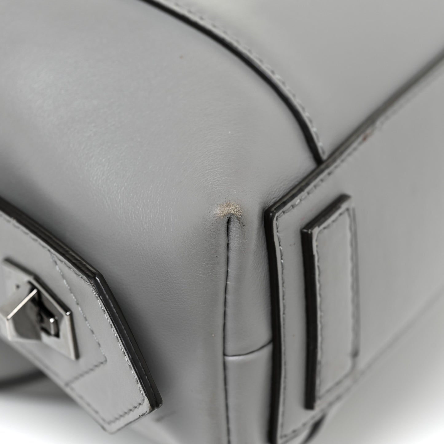 Calfskin Small Soft Antigona Pearl Grey