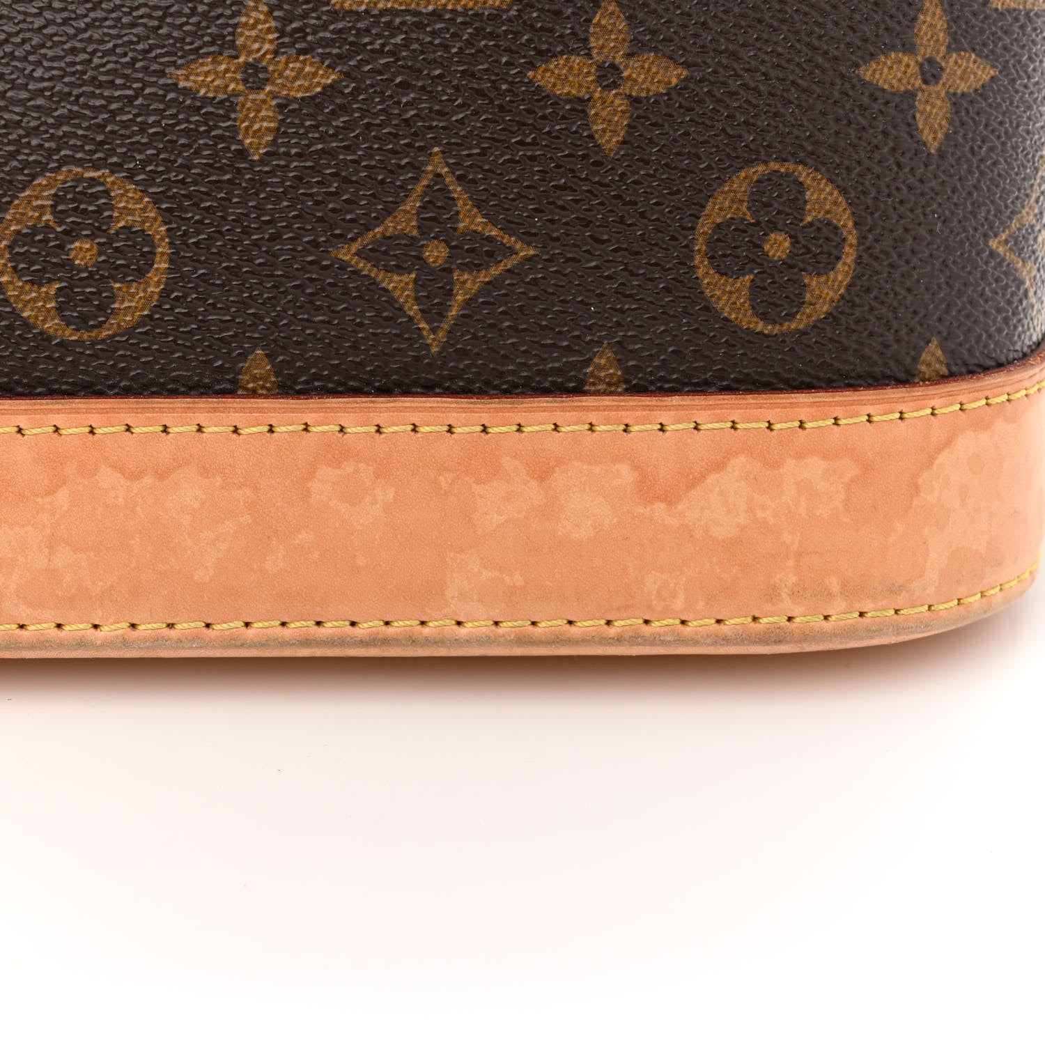 Louis Vuitton Monogram Alma PM 15 of 16