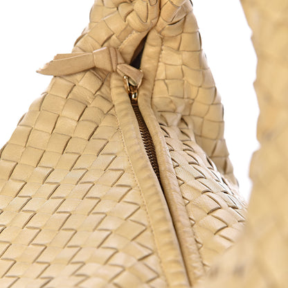 Bottega Veneta Nappa Intrecciato Medium Veneta Hobo Banane 15 of 16