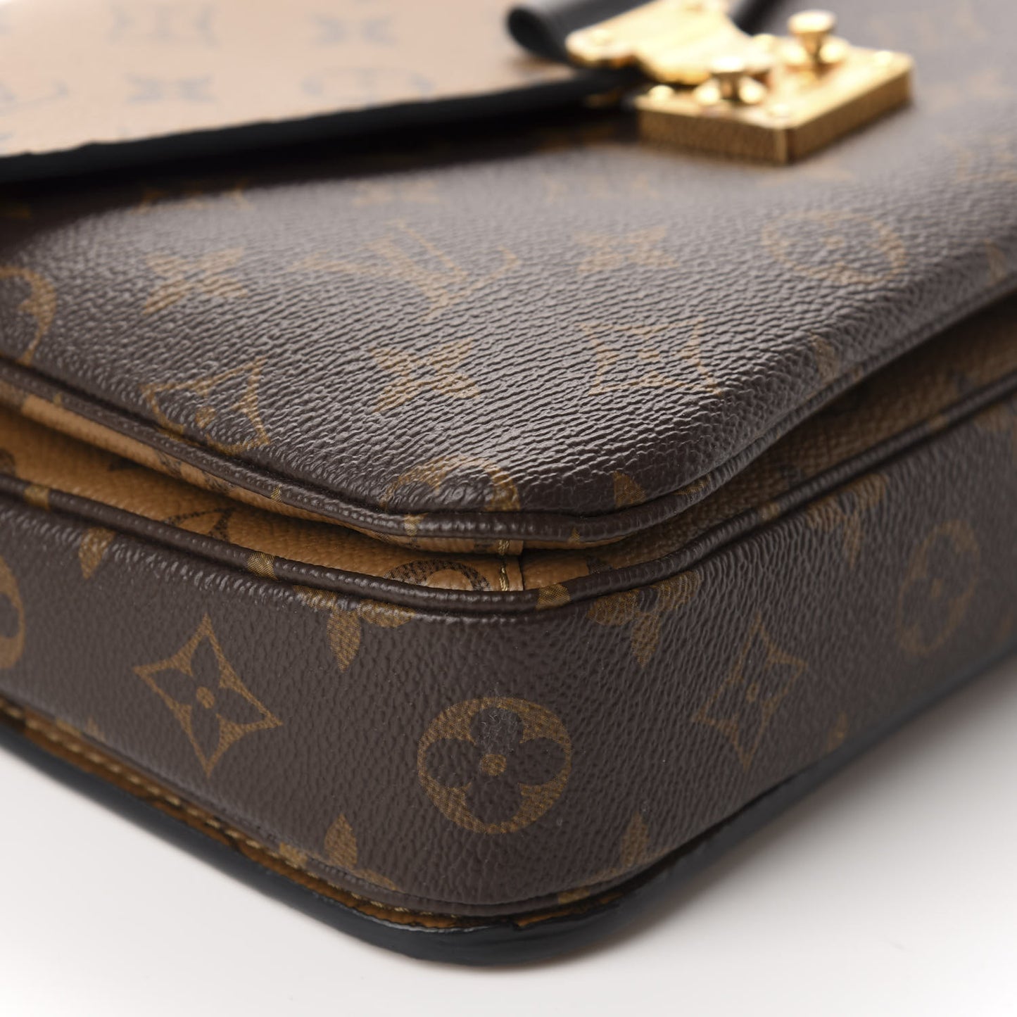 Reverse Monogram Pochette Metis