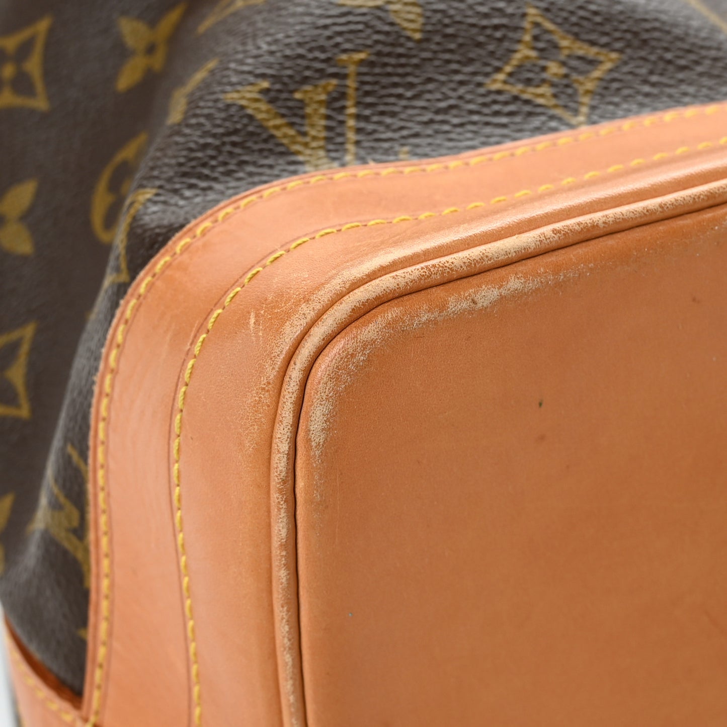 Monogram Noe