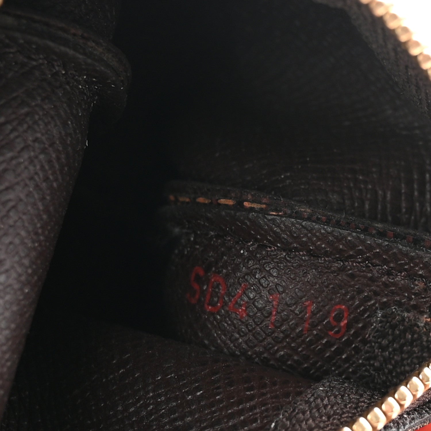 Louis Vuitton Damier Ebene Key Pouch 7 of 10