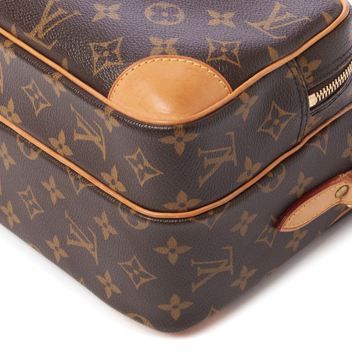 Monogram Nil 28