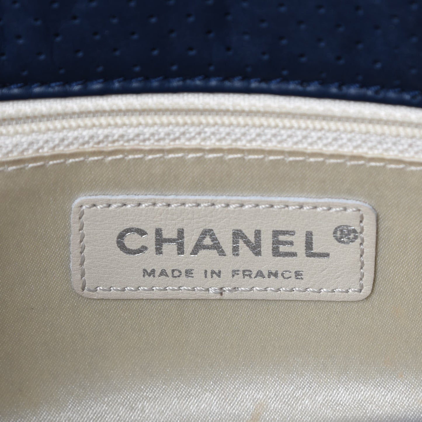 Calfskin Perforated 50's Satchel Marine Fonce