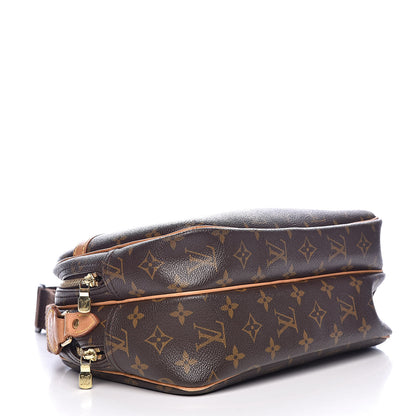 Louis Vuitton Monogram Reporter PM 4 of 13