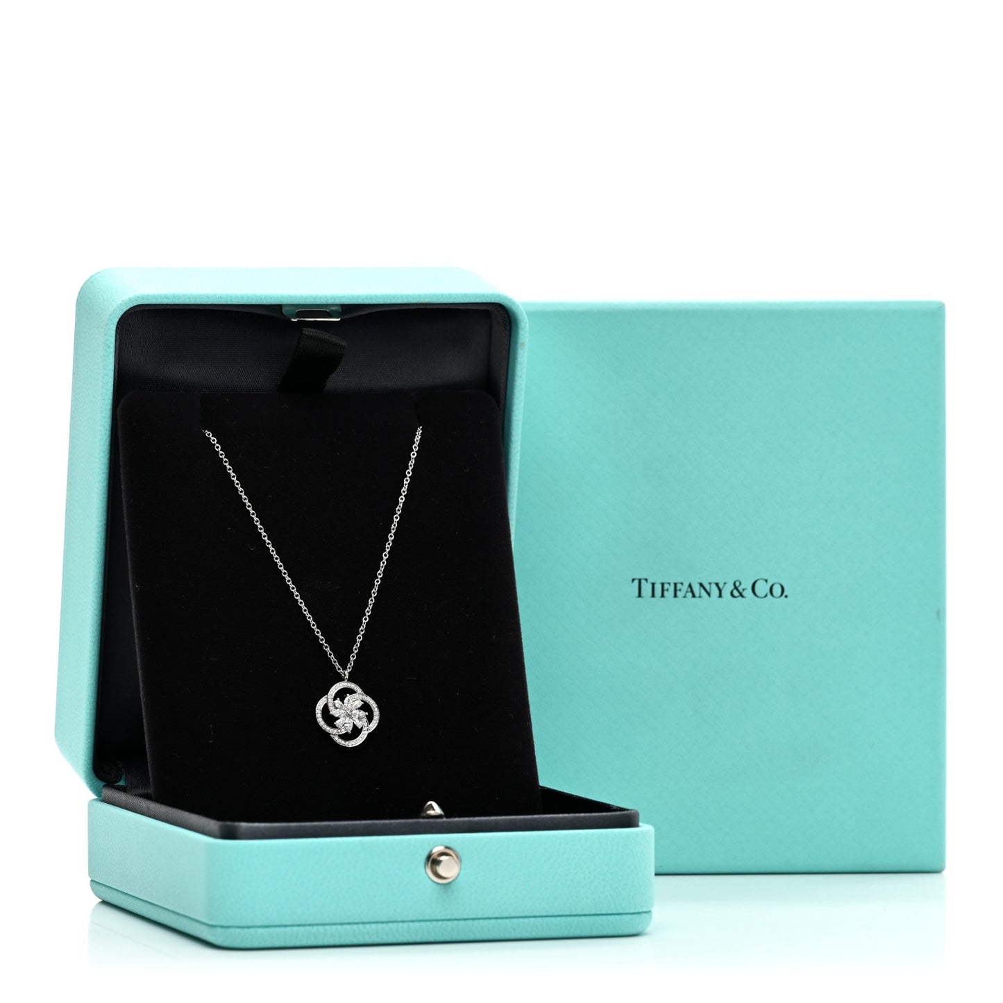 Platinum Diamond Small Victoria Cluster Pendant