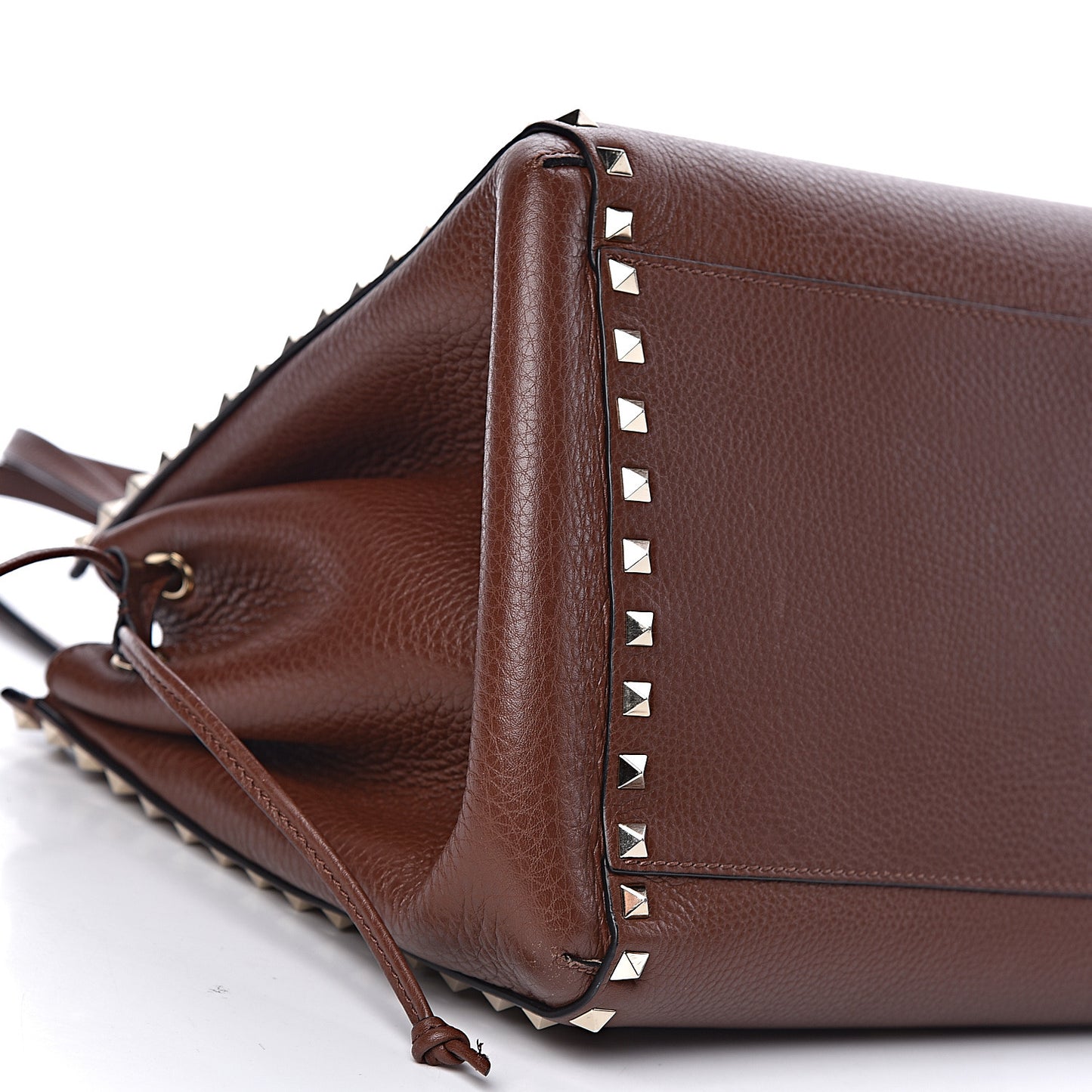 Pebbled Calfskin Rockstud Double Handle Cinch Tote Light Brown