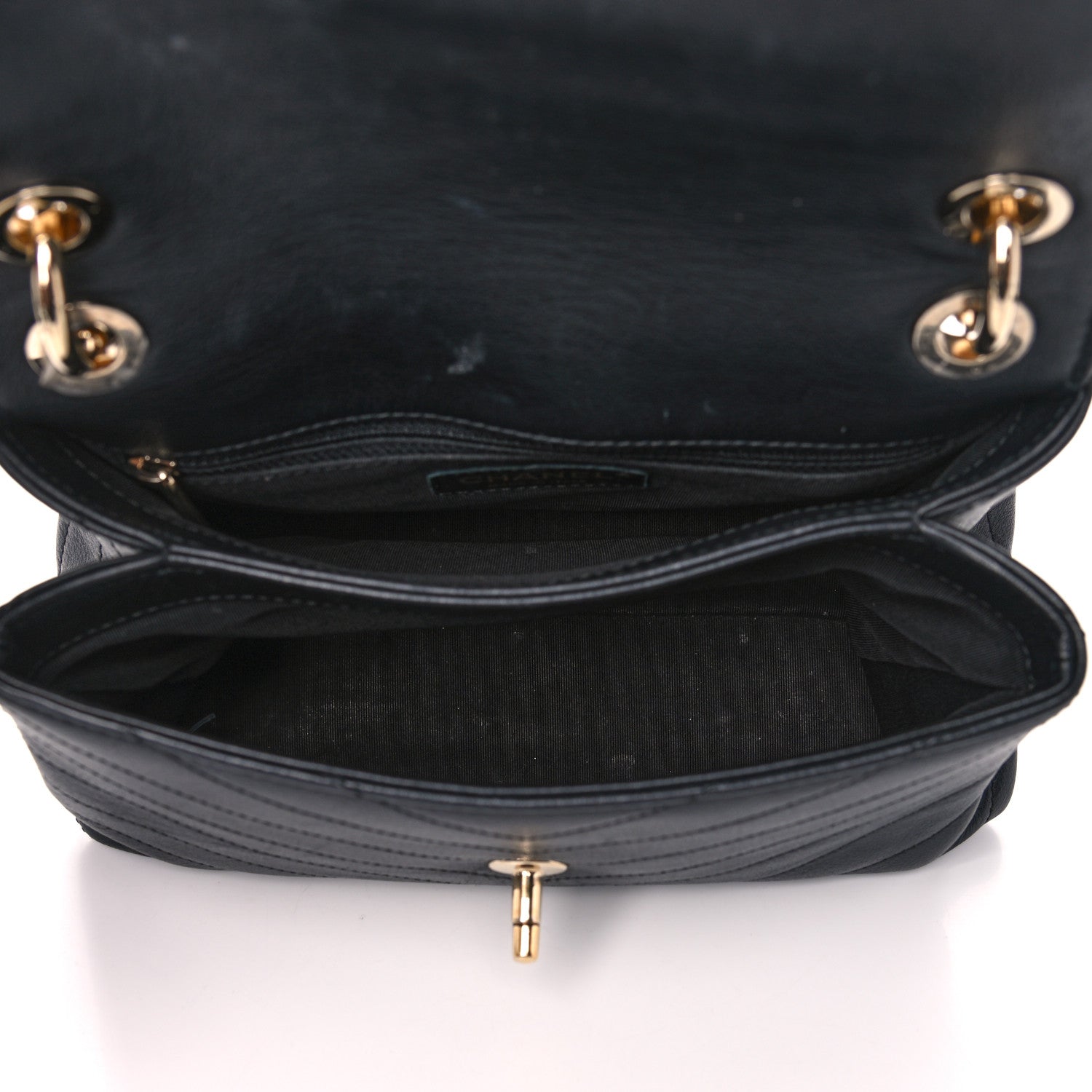 Chanel Grained Calfskin Small Chevron Chic Top Handle Flap Black 4 of 17
