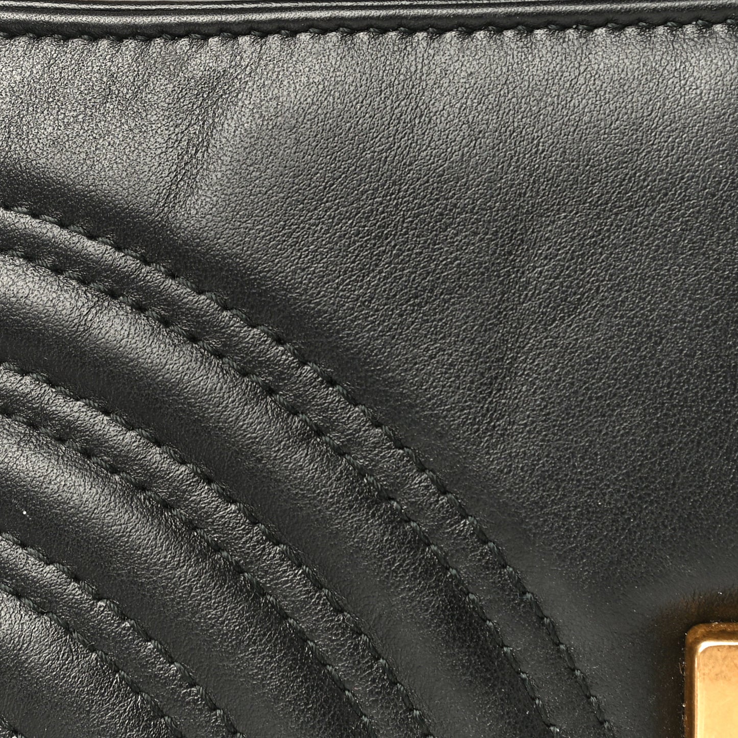 Calfskin Matelasse Mini GG Marmont Shoulder Bag Black
