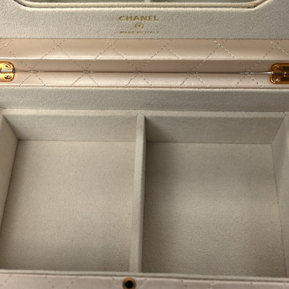 Chanel Iridescent Lambskin Quilted Jewelry Case Beige 7 of 8